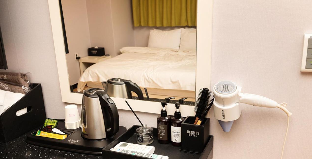 Hermes Hotel Busan Bagian luar foto